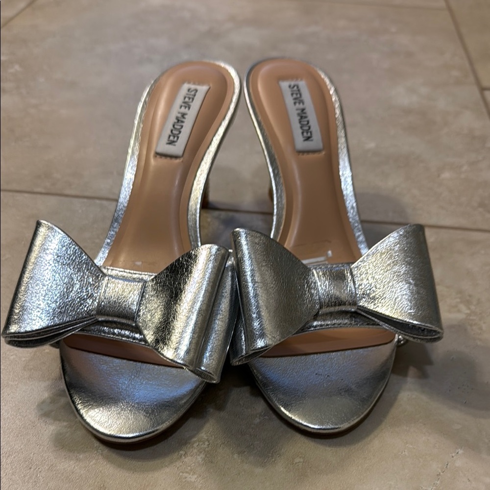 Steve Madden Silver Heels with Bow